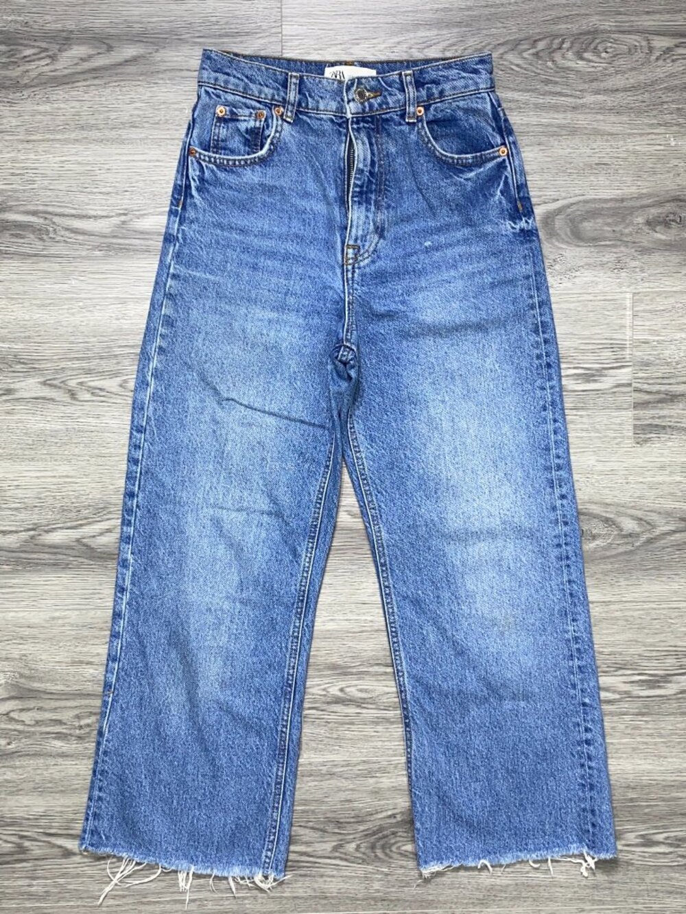 Zara Size 2 The 90's Full Length High Rise Straight Leg Jeans - Medium-Blue Wash